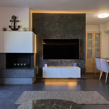 Vilă Azure Residence Koumitsa *