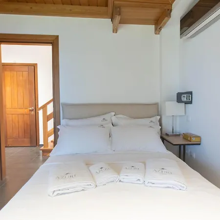 Villa Azure Koumitsa Nea Roda