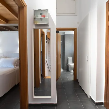 Azure Koumitsa Villa *