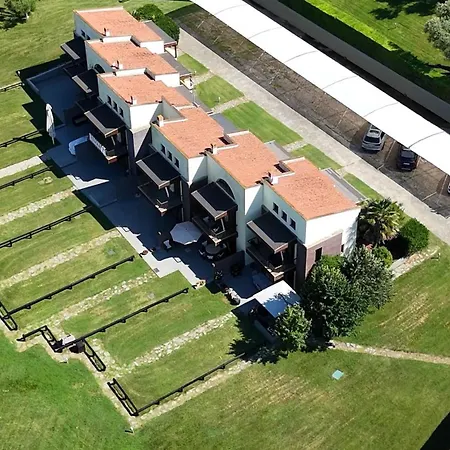 Azure Koumitsa Villa Nea Roda