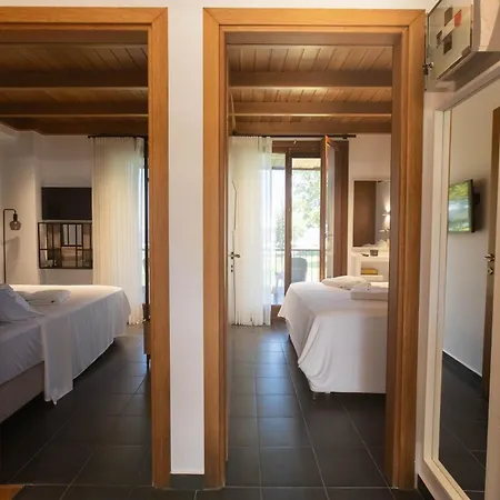 Villa Azure Koumitsa Nea Roda